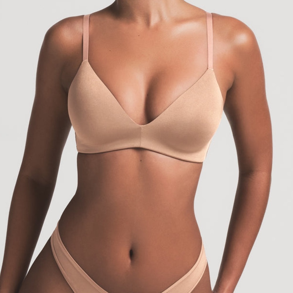 SKIMS SIENNA Wireless Form T-Shirt Bra - Size 32D - Picture 3 of 5